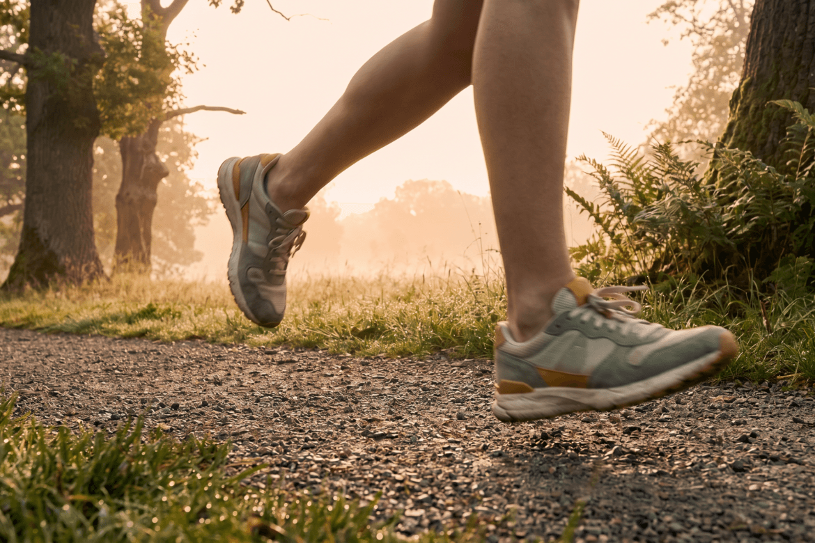 HIIT verbetert bloedsuiker en gewicht bij diabesity — meta-analyse van 18 RCTs